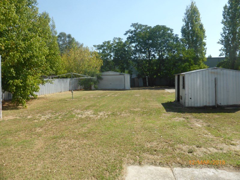 247 Kiewa Street SOUTH ALBURY 7