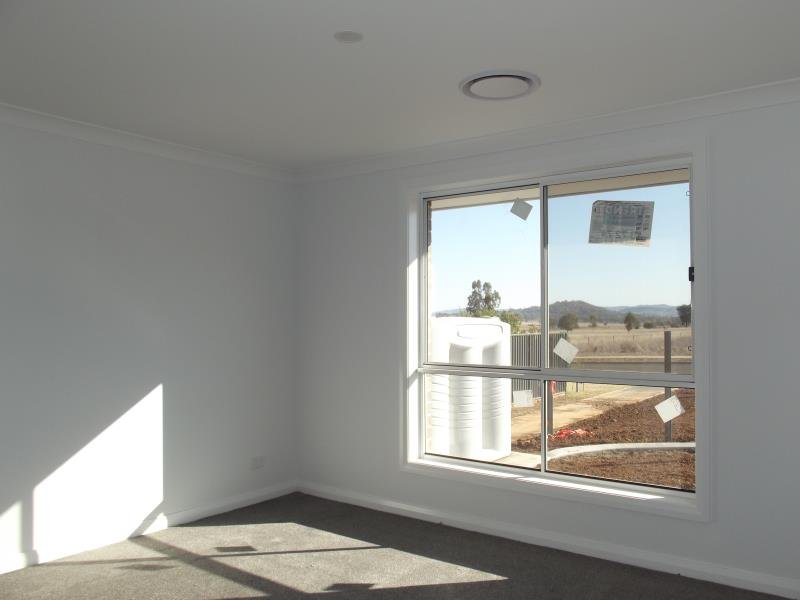 2/47 Kingham Street TAMWORTH 5