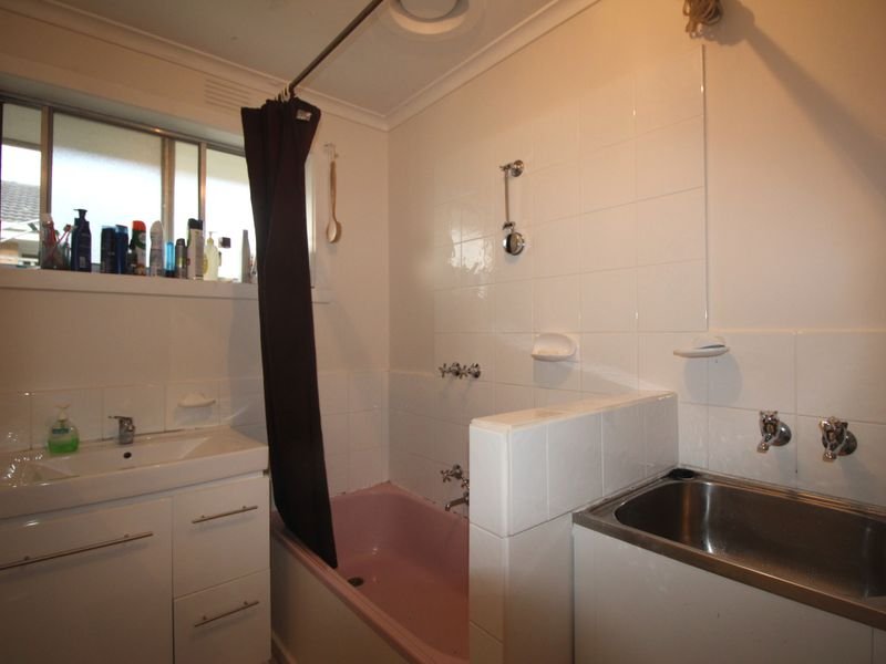 Gallery: 2/47 Leonard Avenue