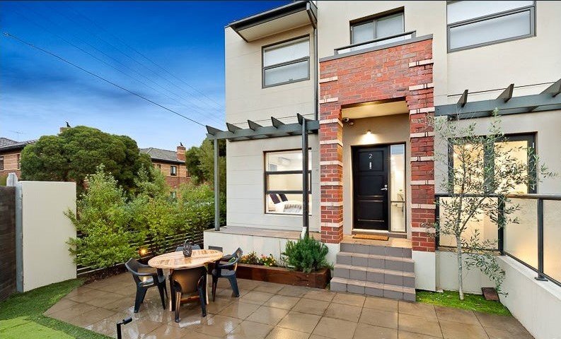 Gallery: 2/47 Murrumbeena Road