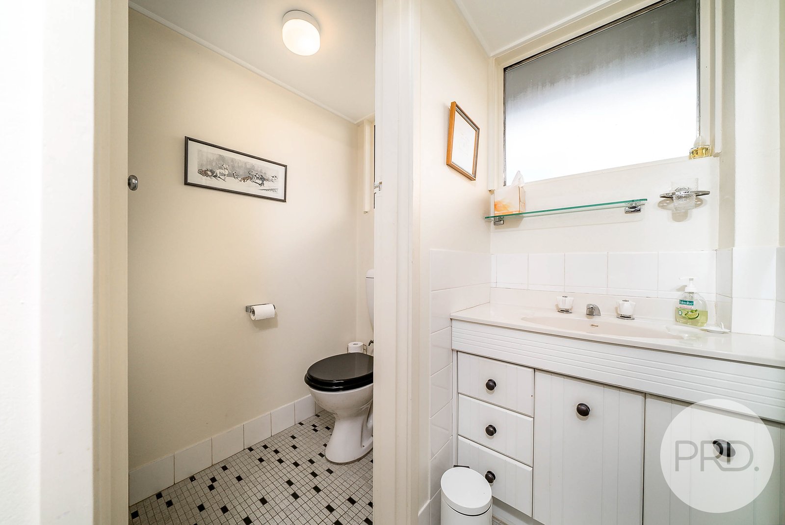 24/7 Sturt Street WAGGA WAGGA 9