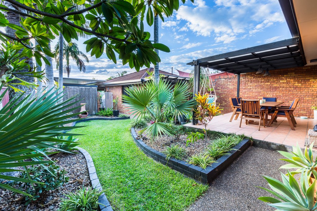 2/47 Treeview Drive BURLEIGH WATERS 1