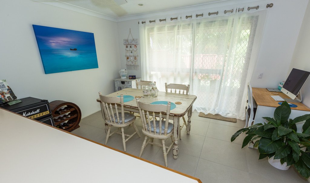 2/47 Treeview Drive BURLEIGH WATERS 4