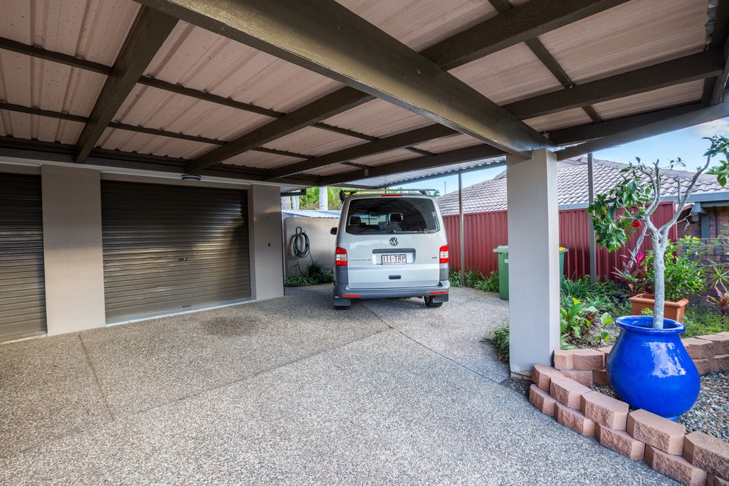 2/47 Treeview Drive BURLEIGH WATERS 17