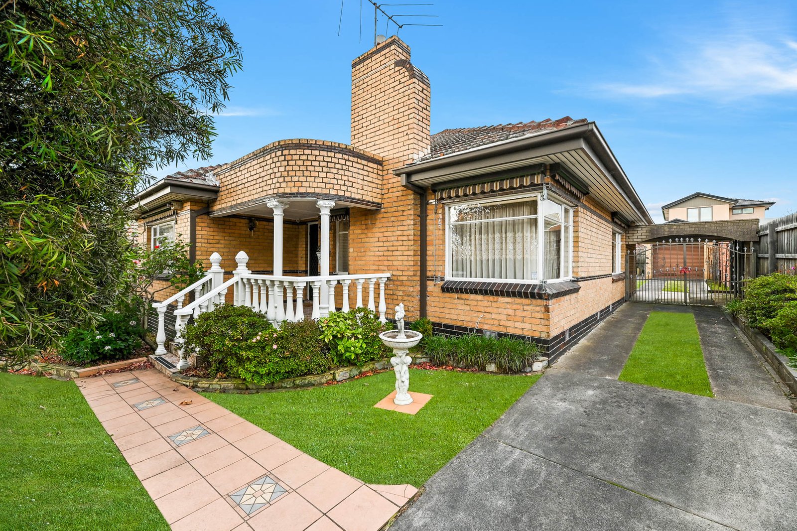 Gallery: 247 Warrigal Road