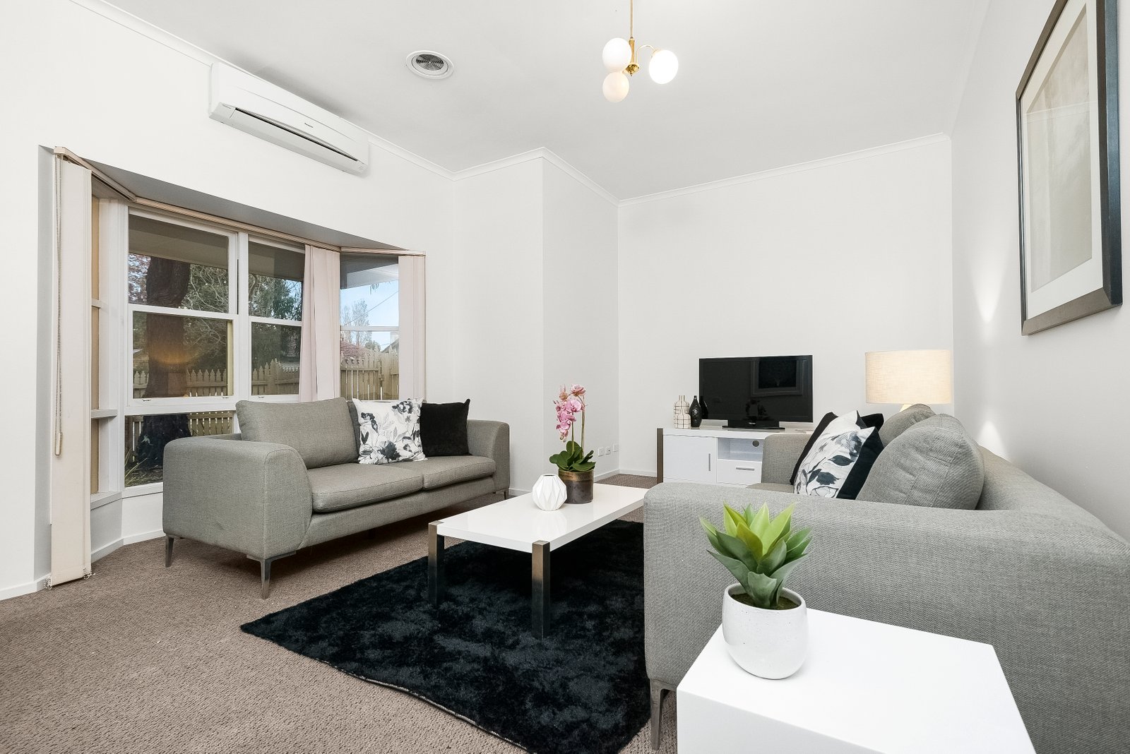 Gallery: 2/47 Willesden Road