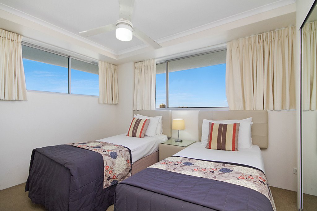 24/70 Marine Parade COOLANGATTA 6