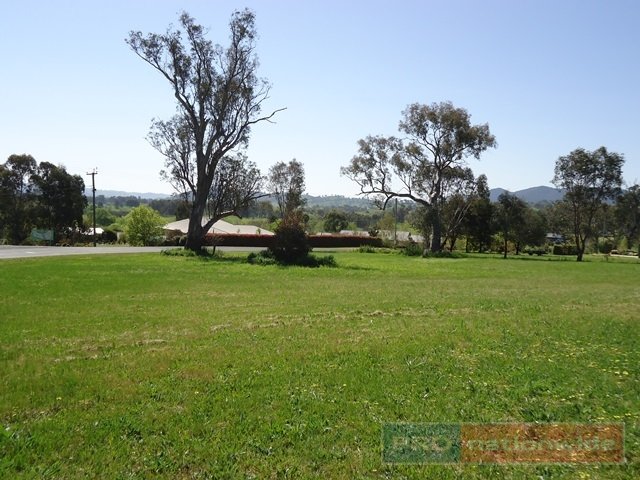 2/477 Wee Jasper Road TUMUT 1