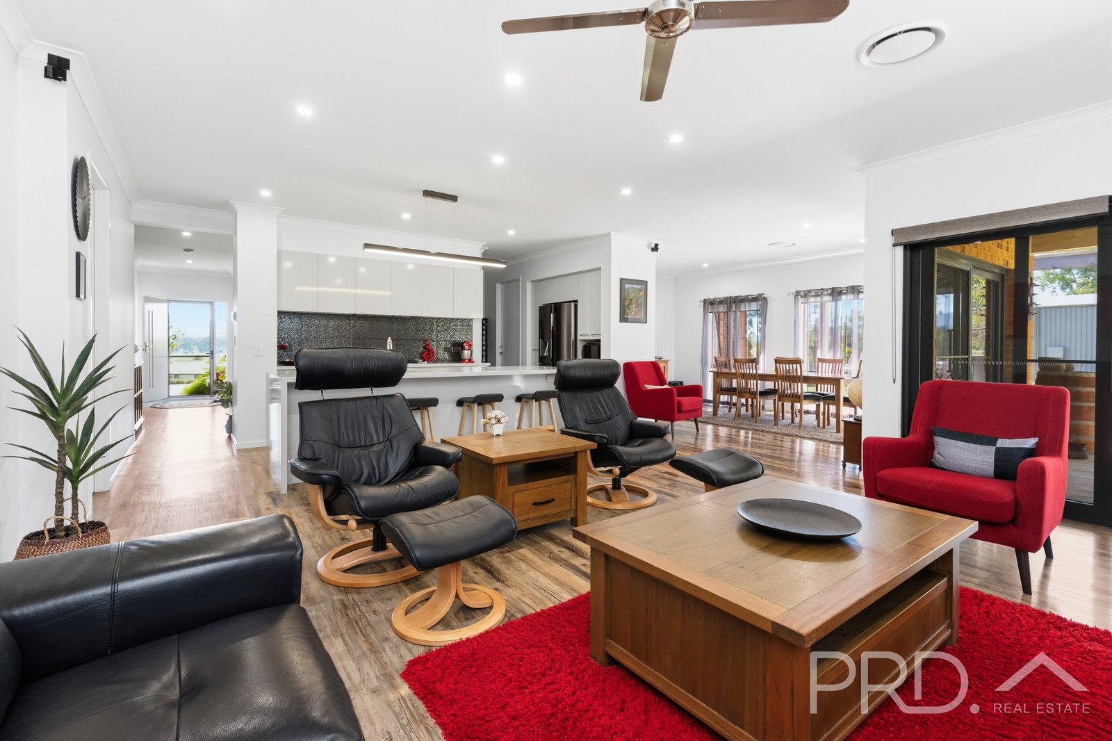 2/477 Wee Jasper Road TUMUT 4