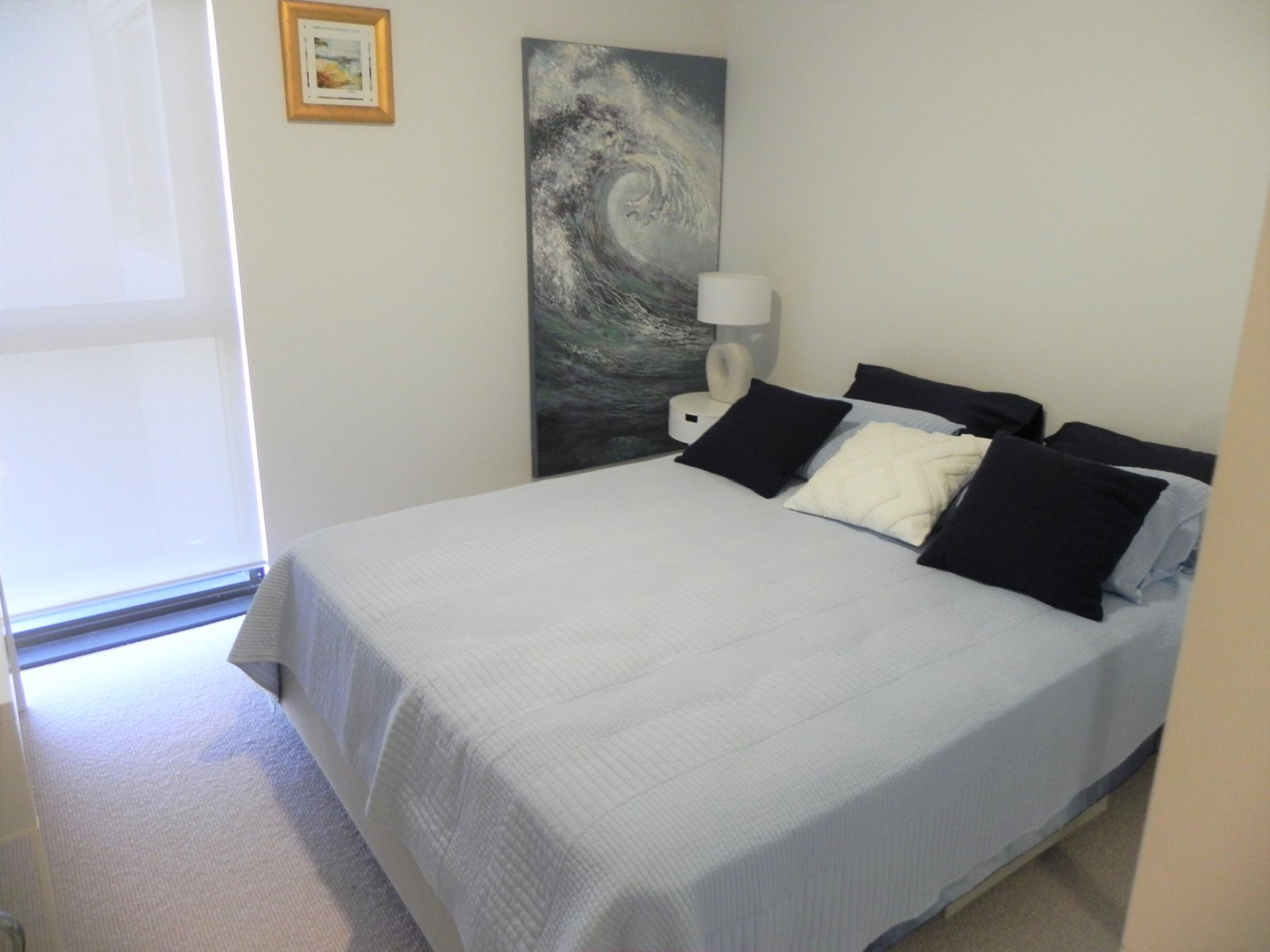 24/8 Admiralty Drive PARADISE WATERS 8