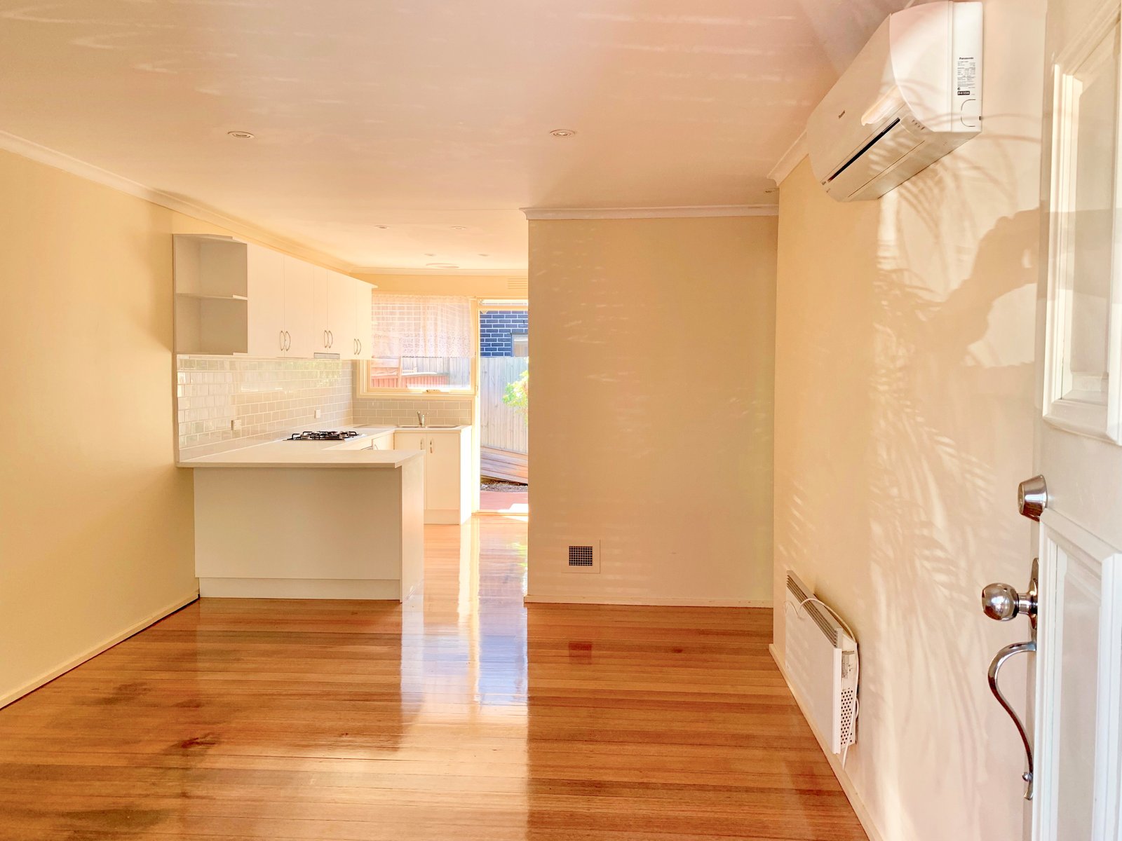 Gallery: 2/48 Catherine Avenue