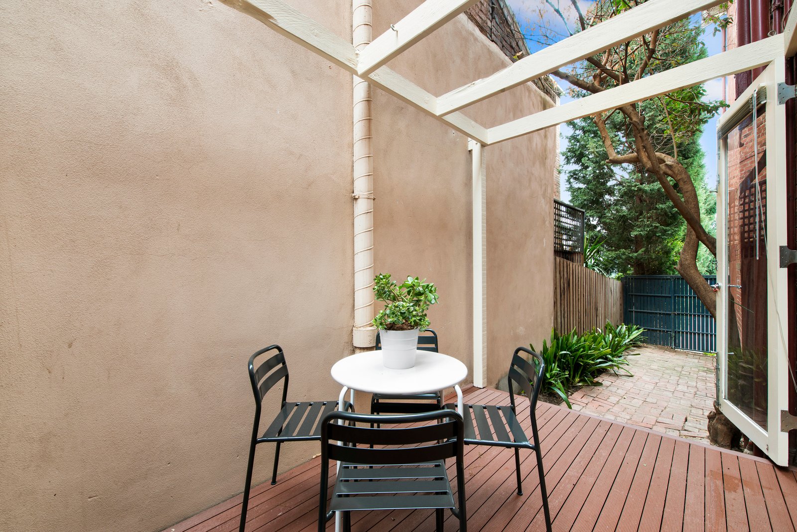 Gallery: 2/48 Dalgety Street