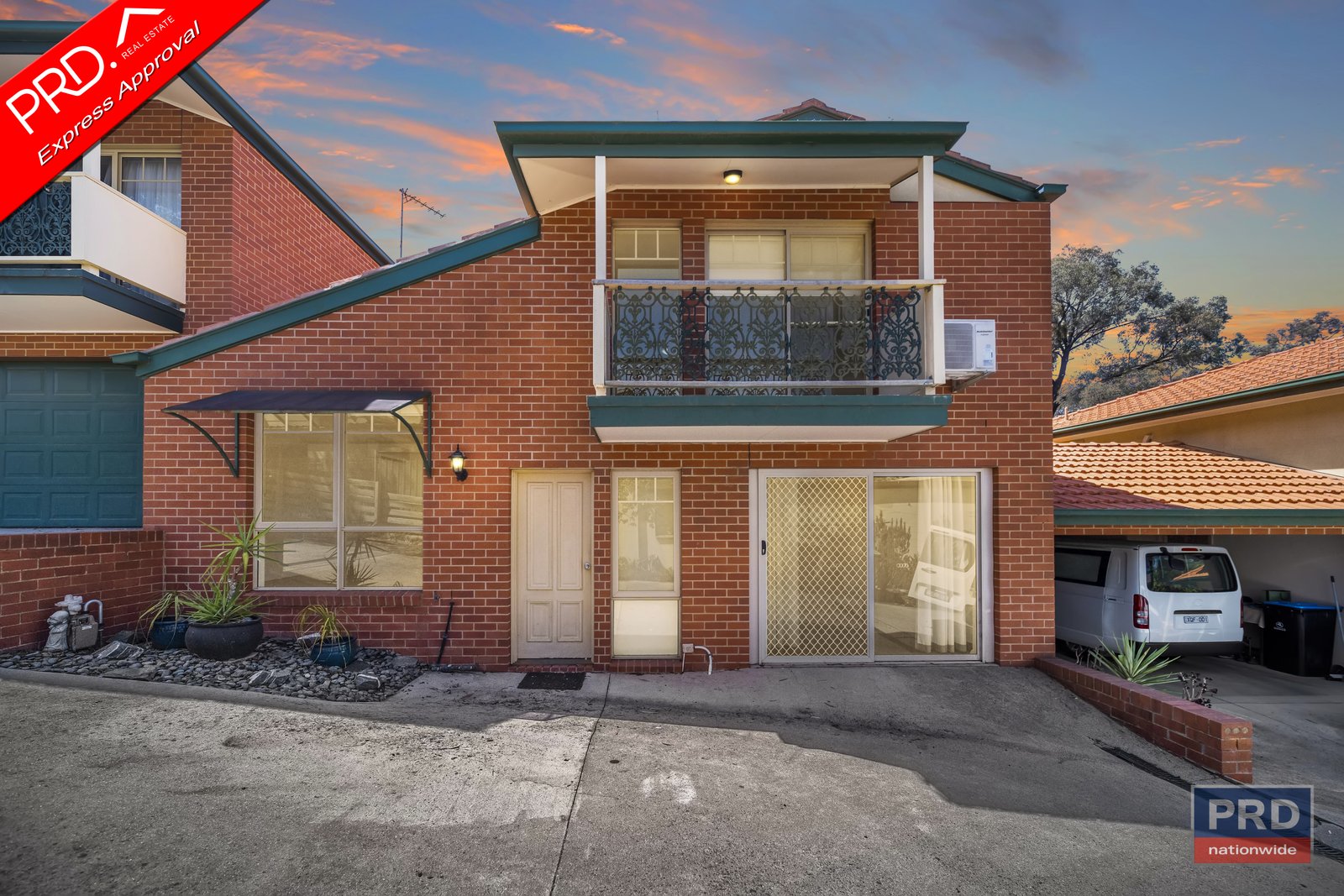 2/48 Houlahan Street FLORA HILL 1