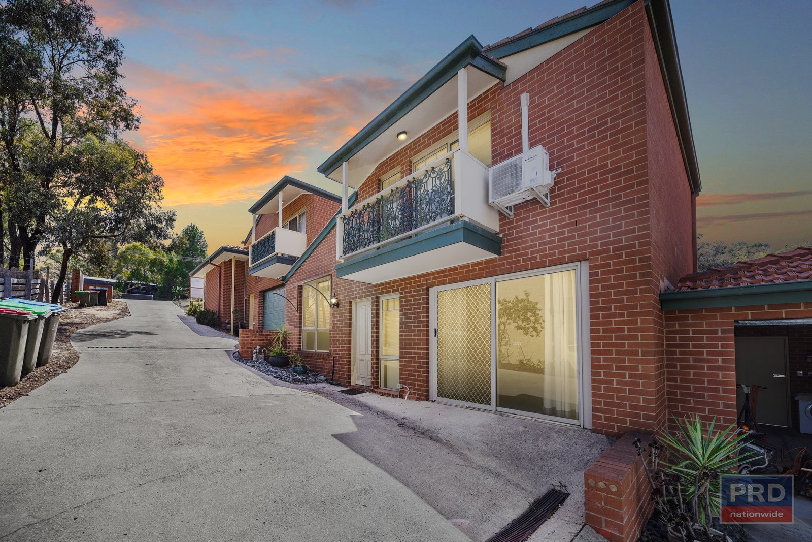 2/48 Houlahan Street FLORA HILL 2