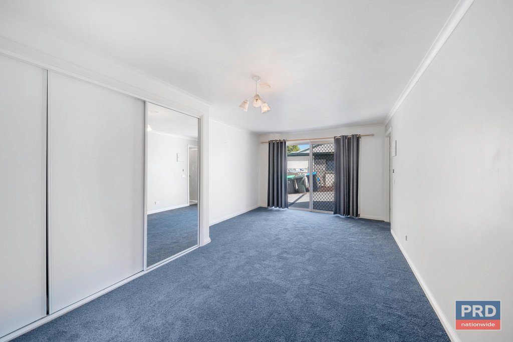 2/48 Houlahan Street FLORA HILL 5