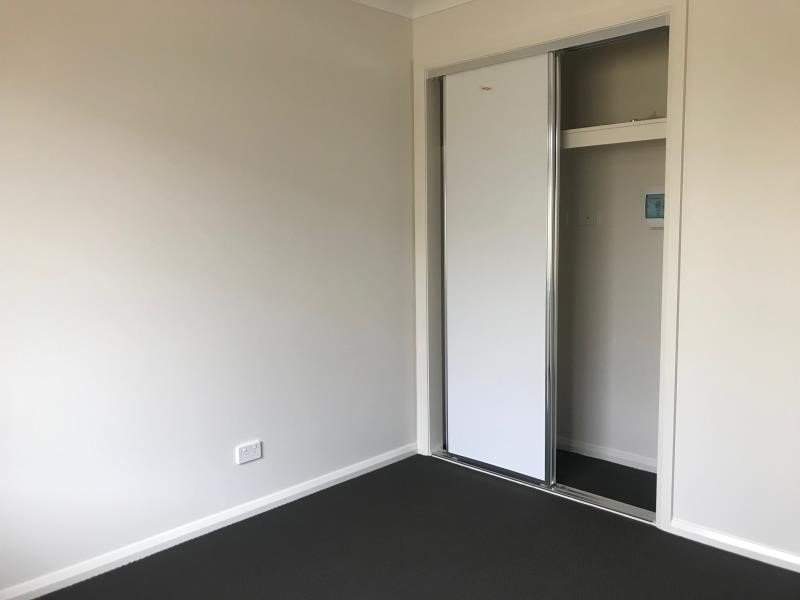 2/48 Kenny Drive WEST TAMWORTH 3