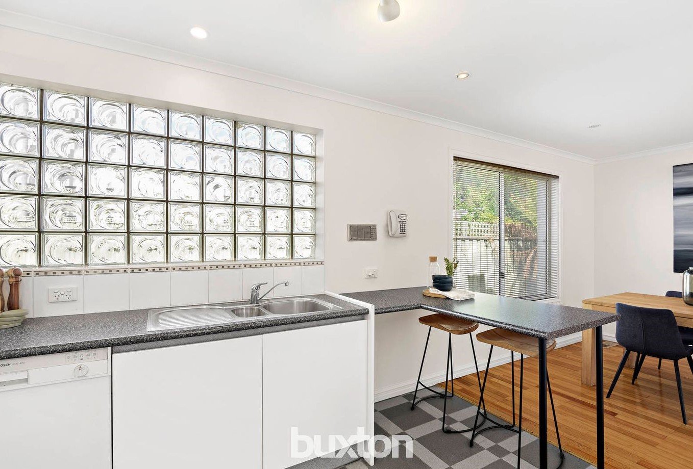 Gallery: 2/48 Reserve Road