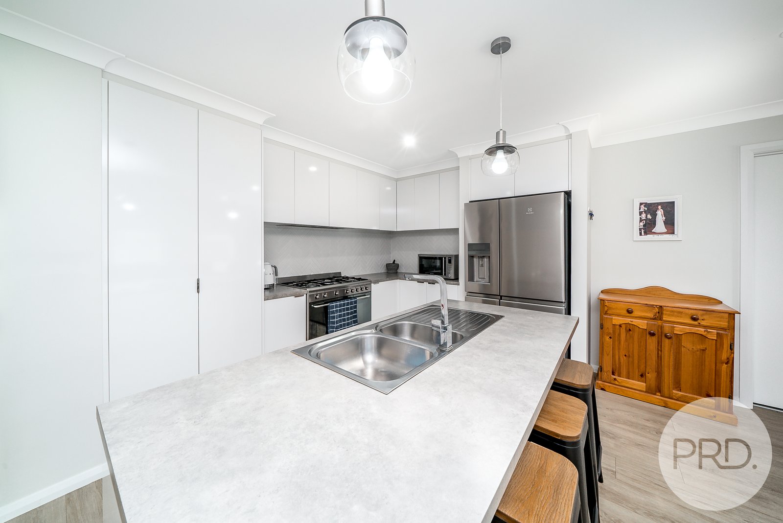 2/48 Ross Parkway GOBBAGOMBALIN 2