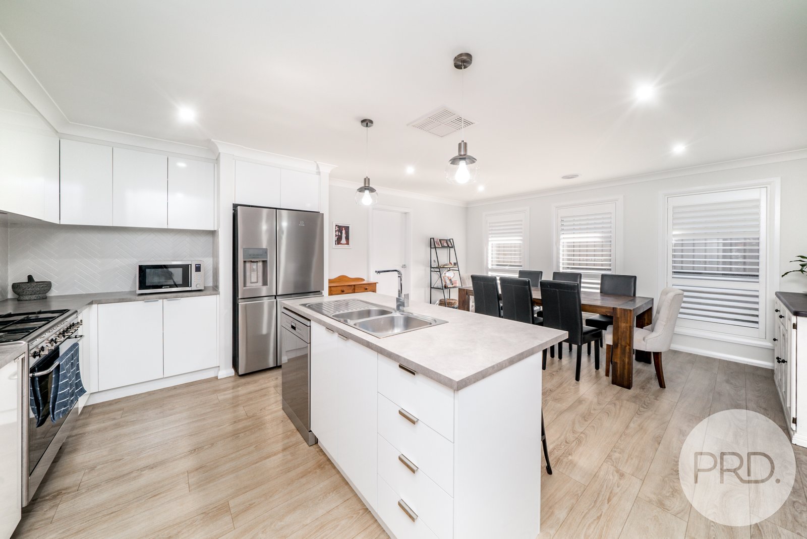 2/48 Ross Parkway GOBBAGOMBALIN 3