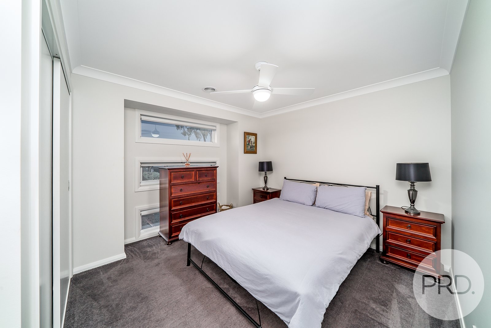 2/48 Ross Parkway GOBBAGOMBALIN 9