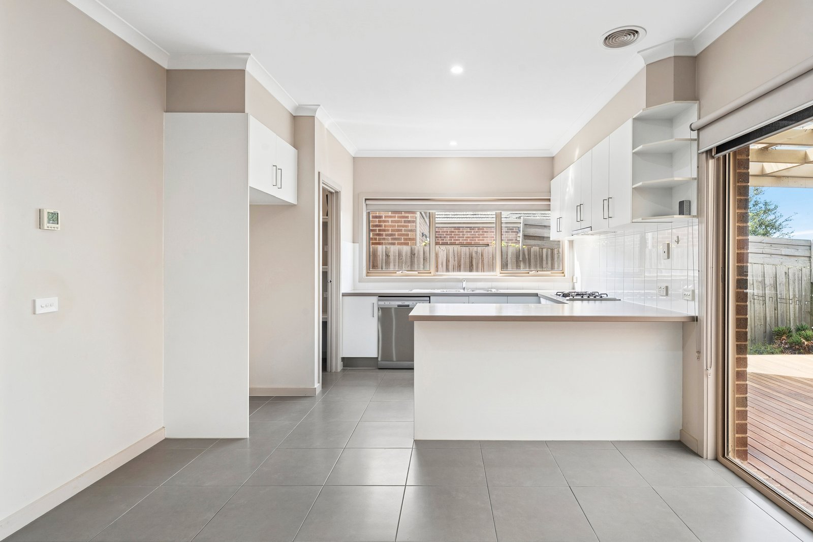Gallery: 2/48 Shannahan Drive
