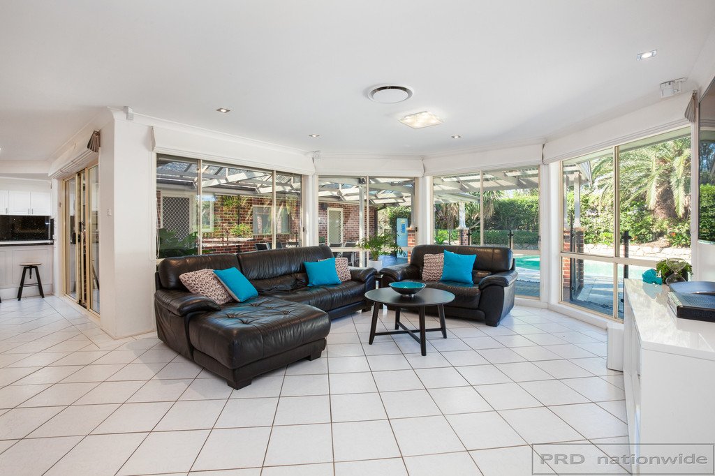 248 Somerset Drive THORNTON 16