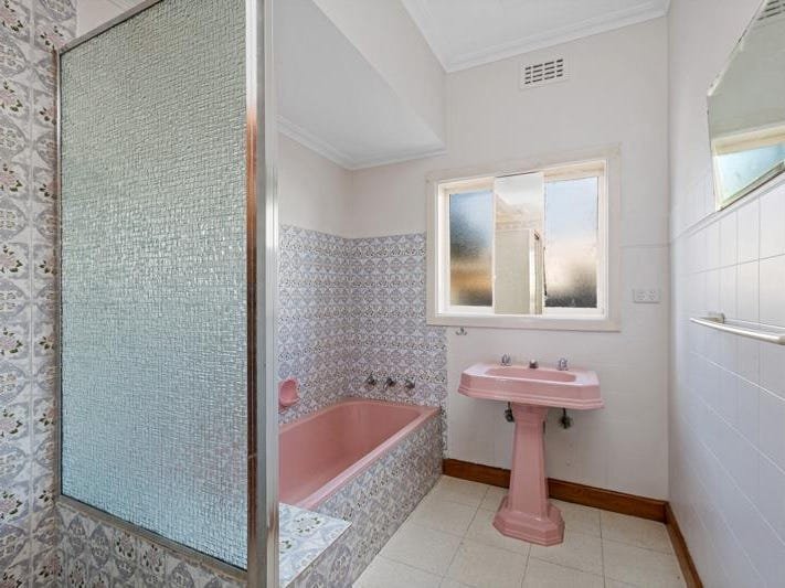 Gallery: 248 Somerville Road