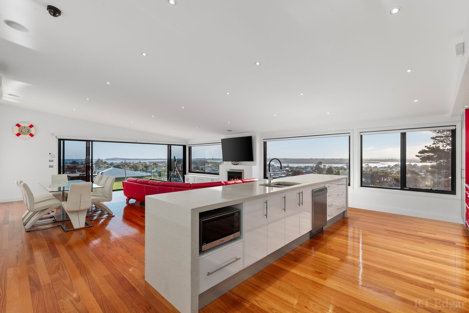 Real Estate and Property in 2/48 The Parade, Ocean Grove, VIC