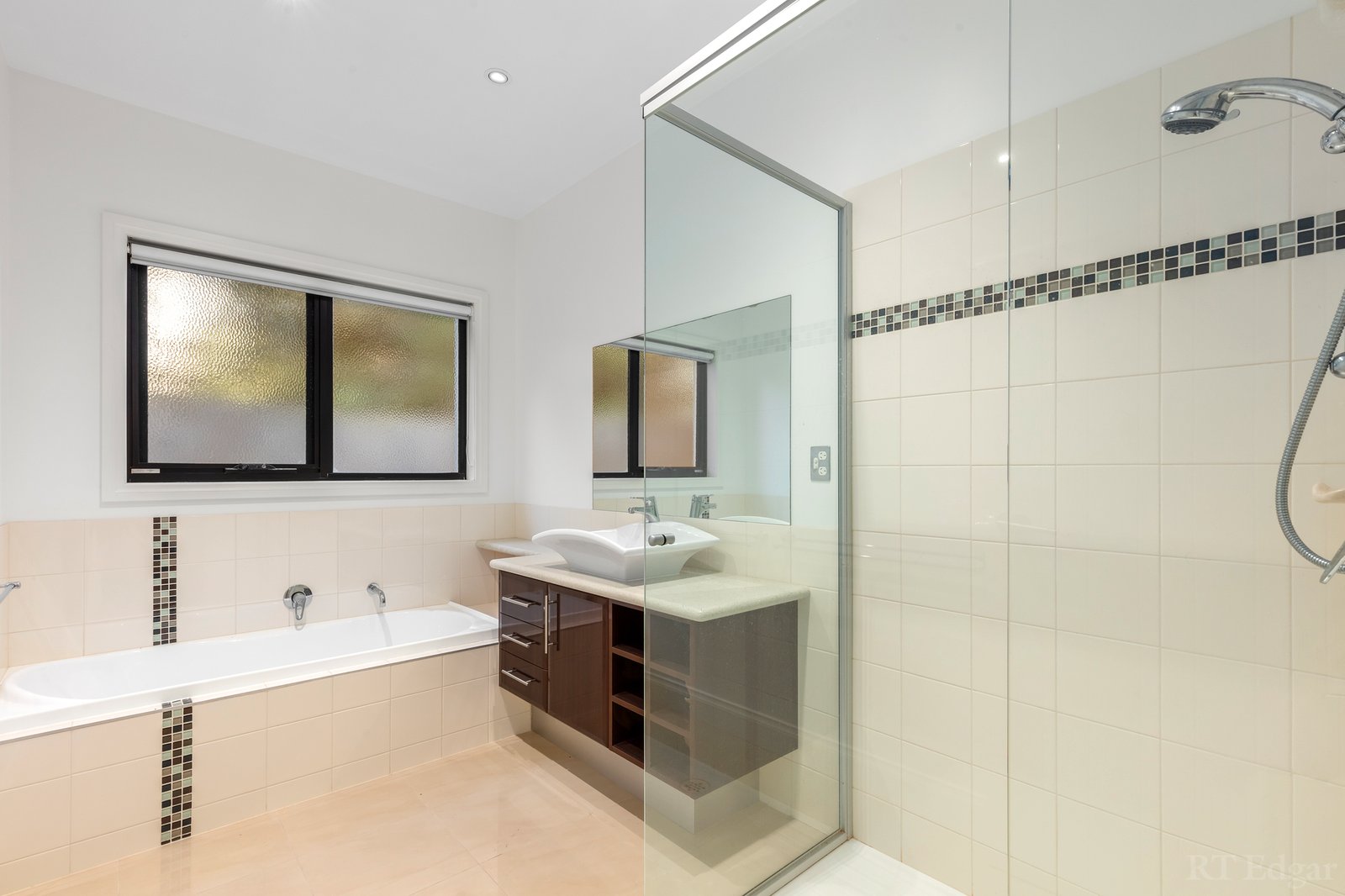 Real Estate and Property in 2/48 The Parade, Ocean Grove, VIC