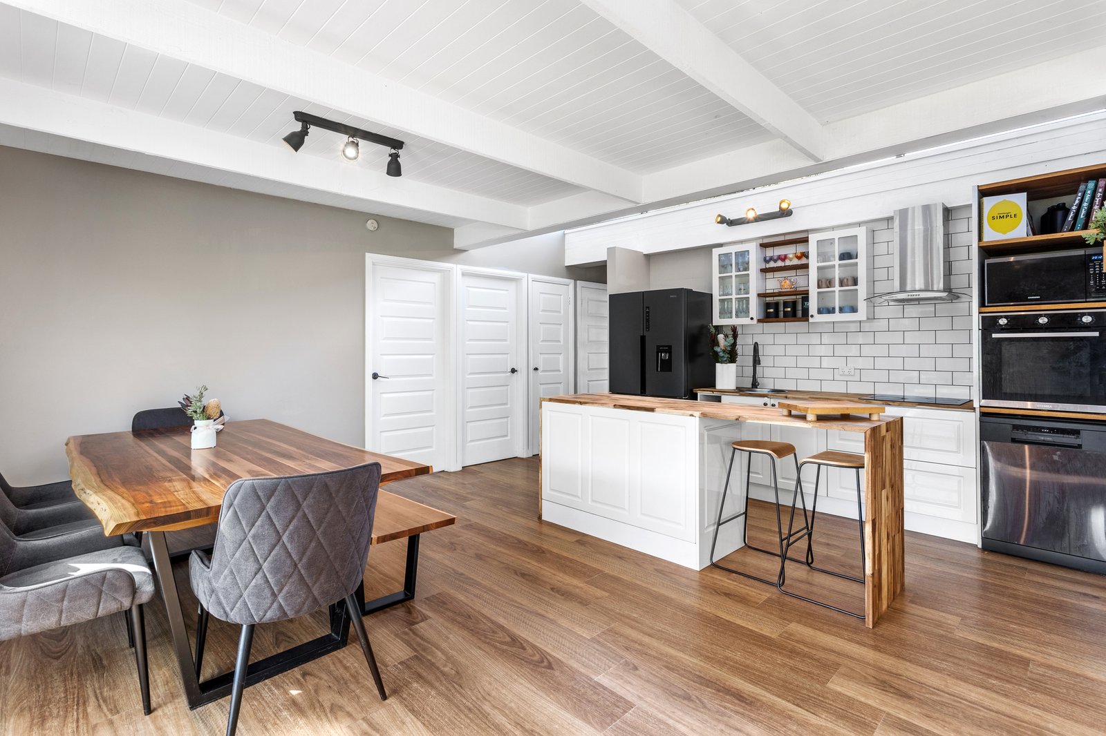 Gallery: 2482 Frankston-Flinders Road