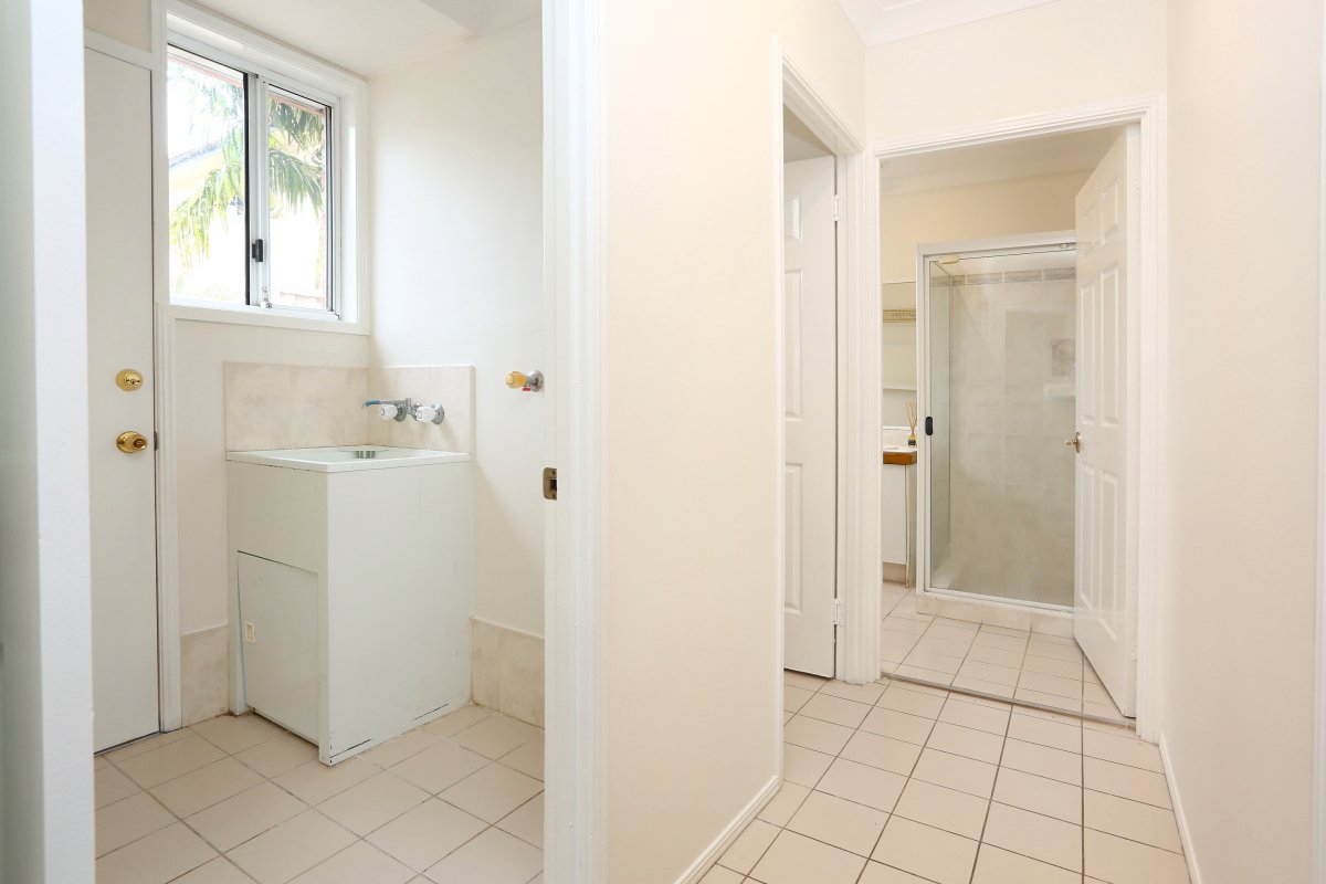 2/487 Pine Ridge Road RUNAWAY BAY 17