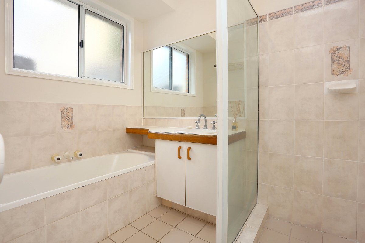 2/487 Pine Ridge Road RUNAWAY BAY 18