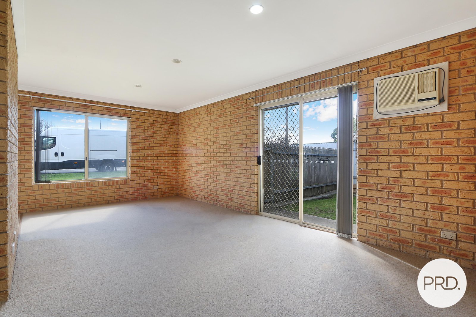 2/489 Logan Road NORTH ALBURY 4