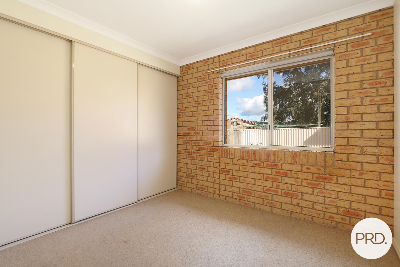 2/489 Logan Road NORTH ALBURY 5