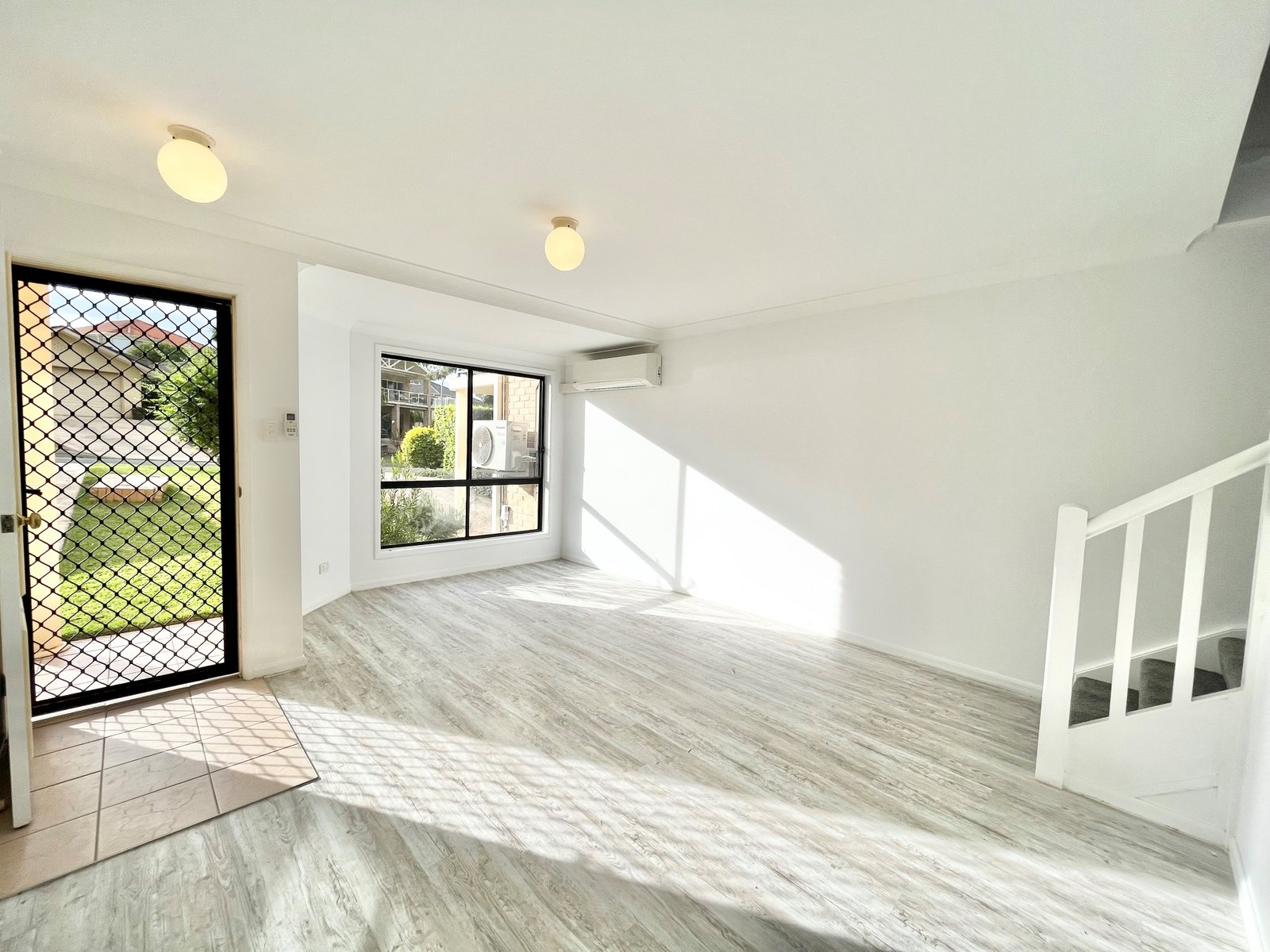 2/49-53 Bonito Street CORLETTE 3