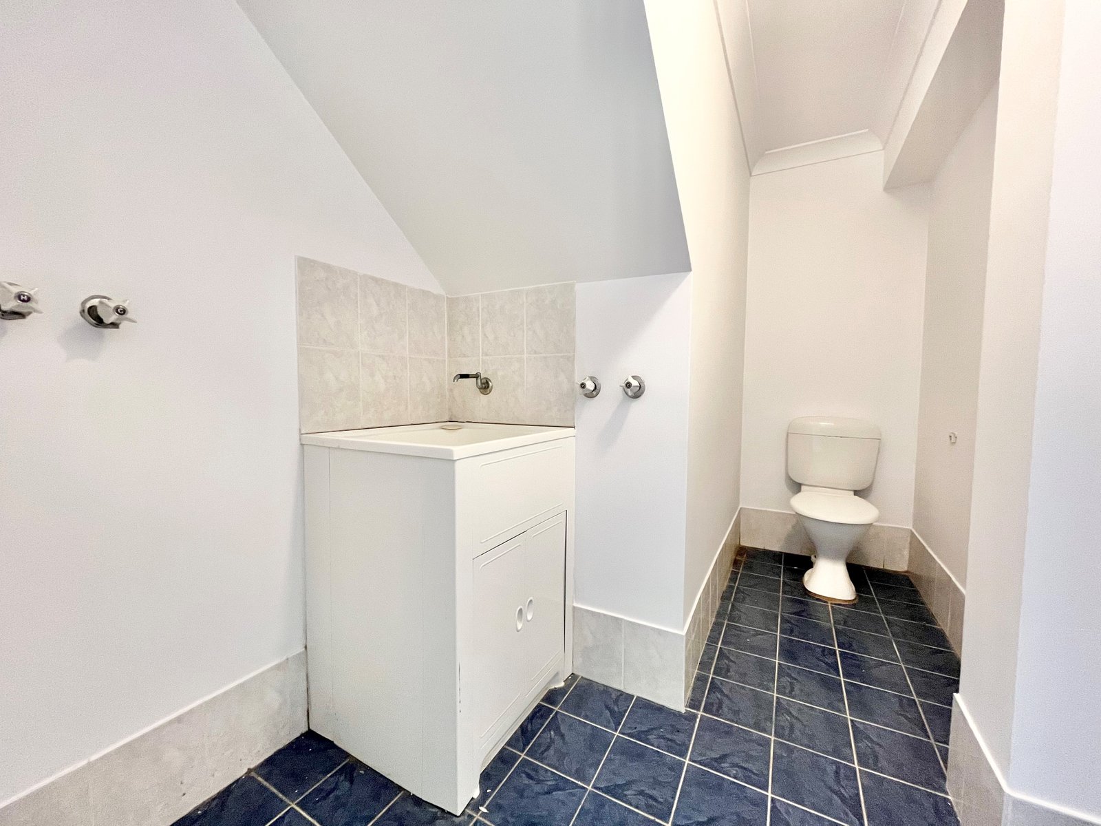 2/49-53 Bonito Street CORLETTE 7