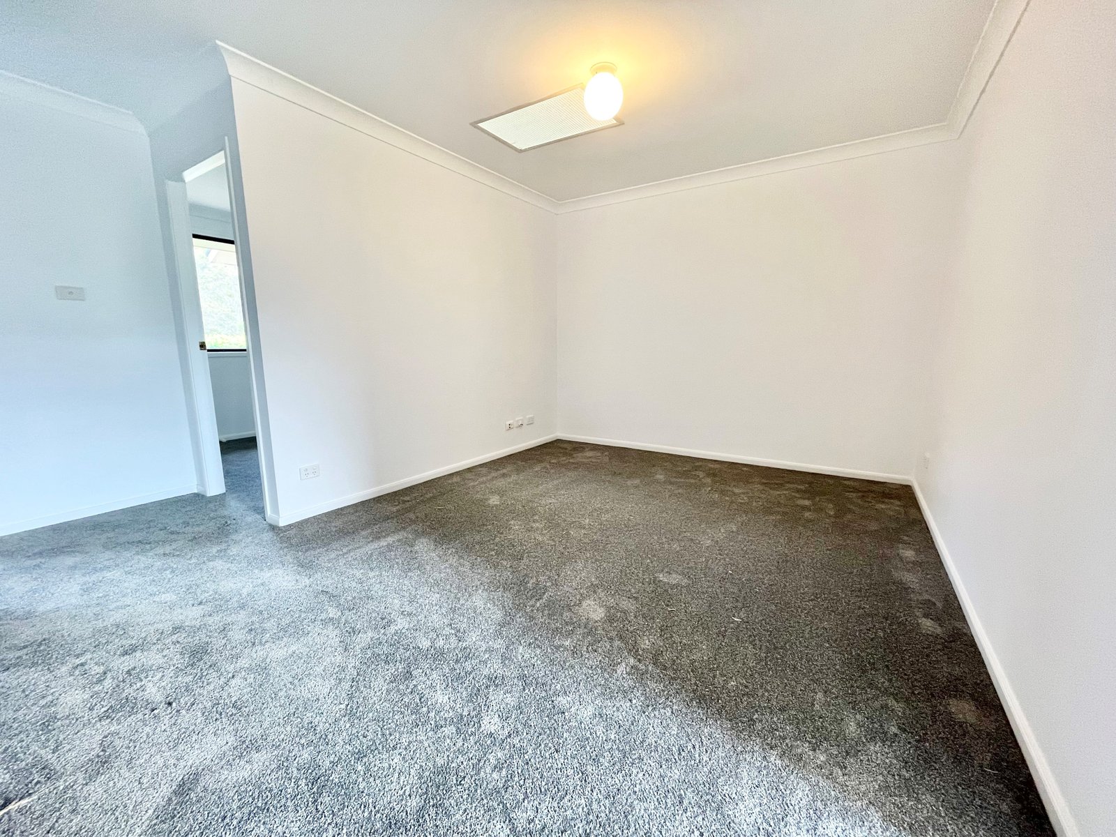 2/49-53 Bonito Street CORLETTE 8