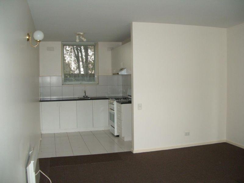 Gallery: 2/49 Balcombe Road