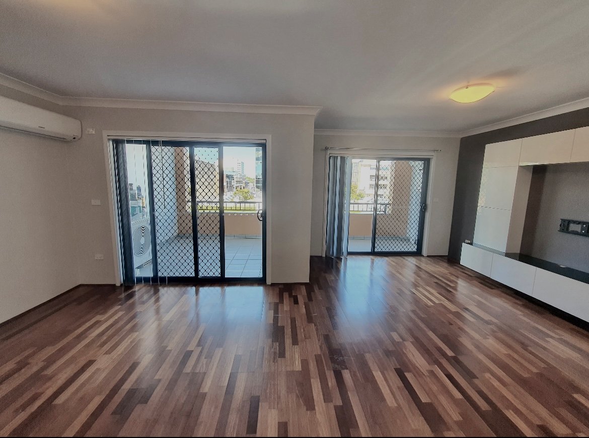 2/49 Bathurst Street LIVERPOOL 4