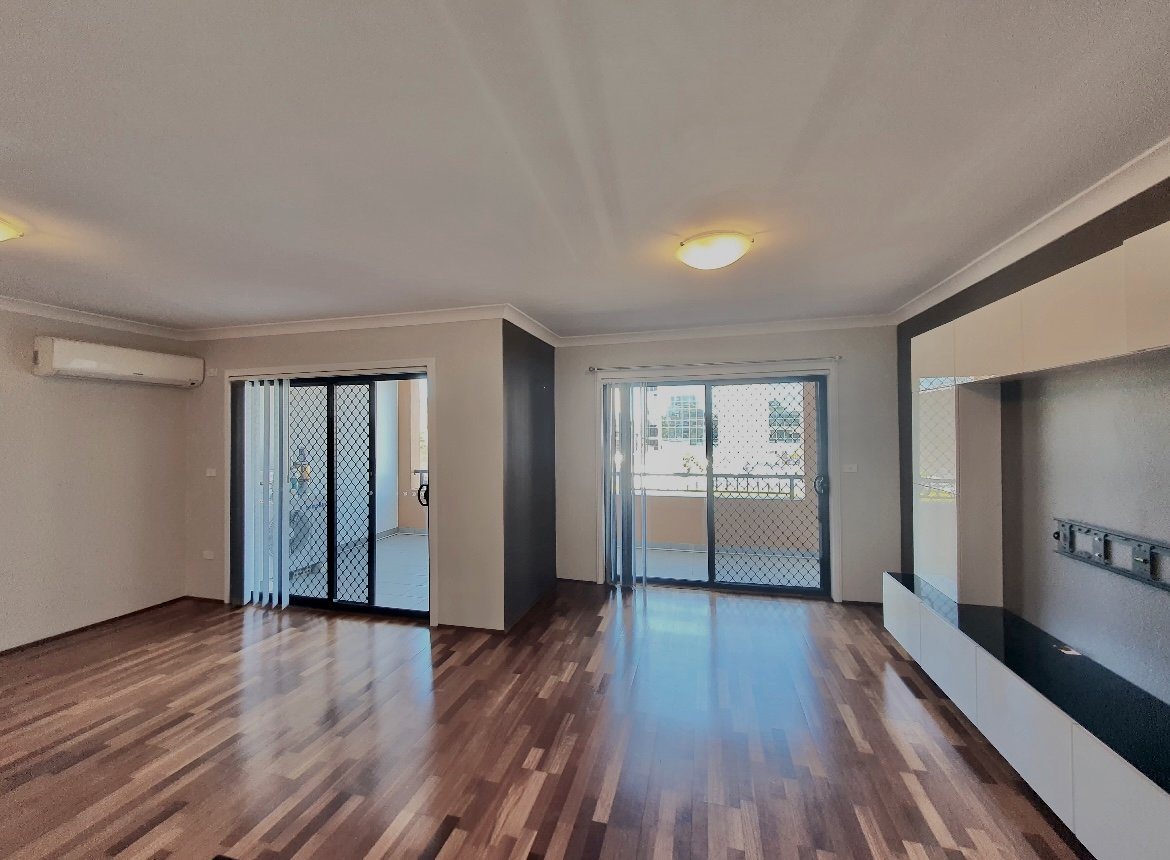 2/49 Bathurst Street LIVERPOOL 6