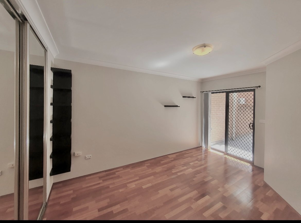 2/49 Bathurst Street LIVERPOOL 9