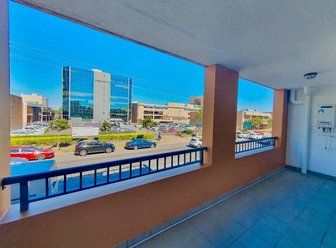 2/49 Bathurst Street LIVERPOOL 11