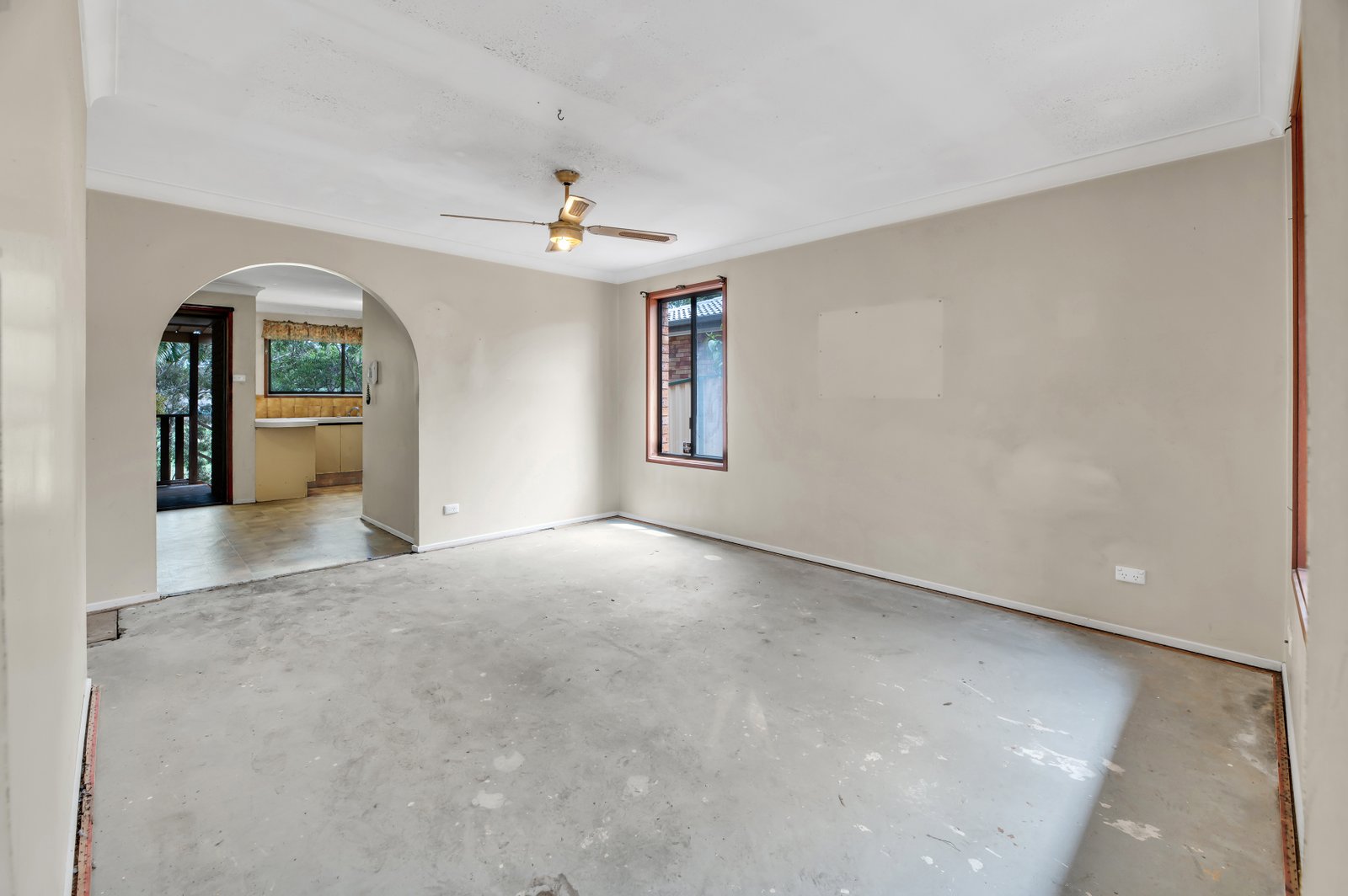 2/49 Corunna Crescent ASHMORE 14