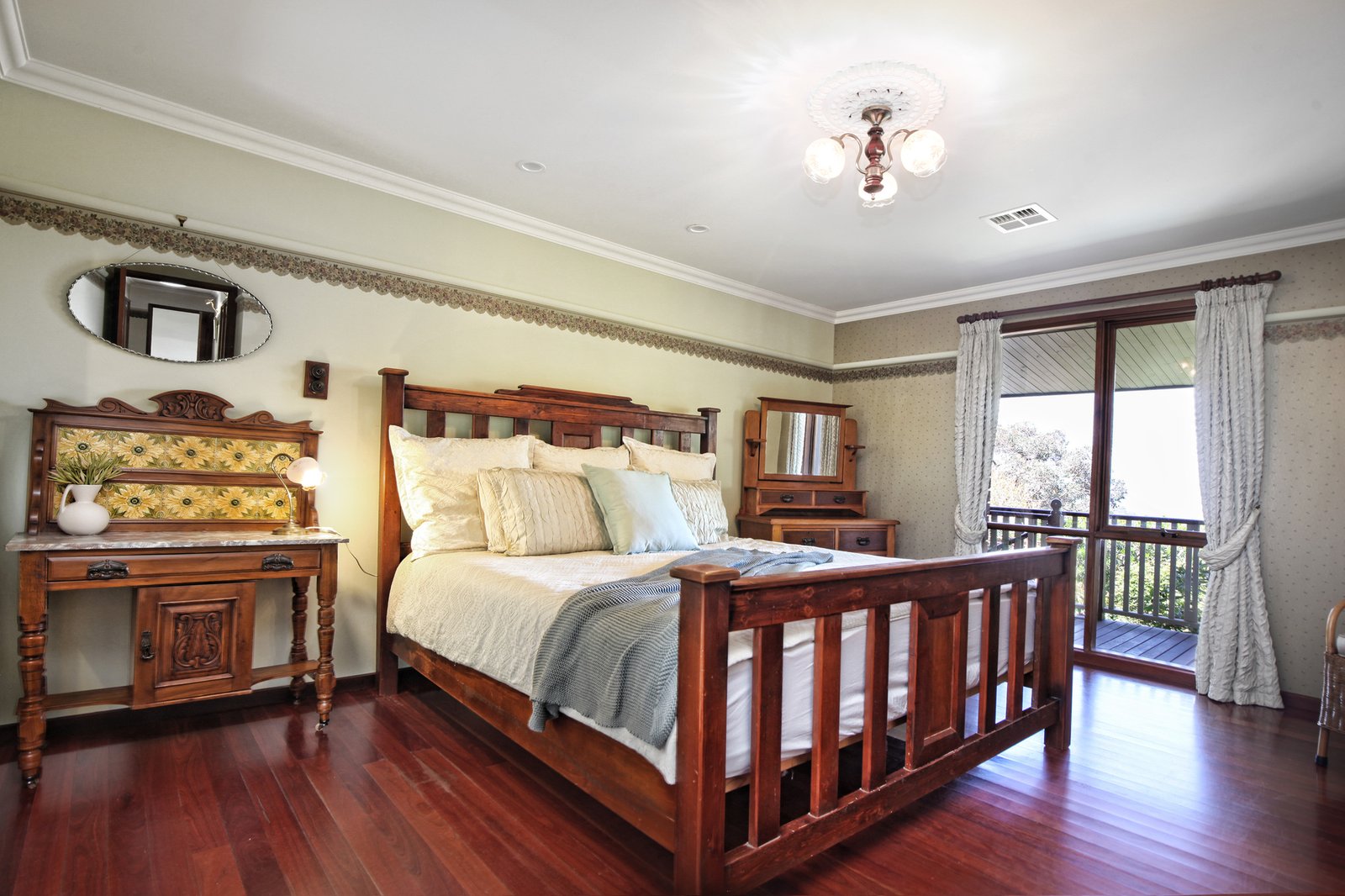 Real Estate and Property in 249 Couangalt Road, Gisborne South, VIC