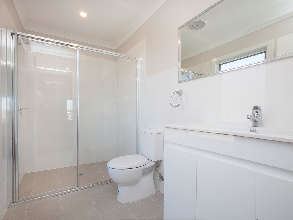 2/49 Finch Crescent ABERGLASSLYN 11