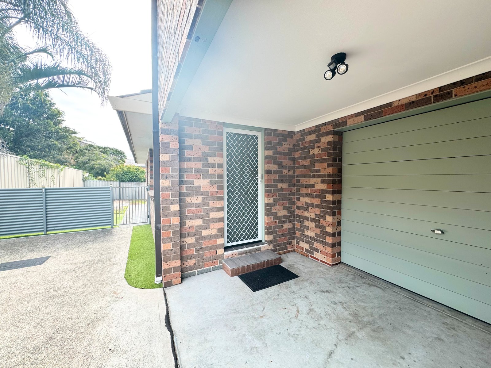 2/49 Government Road SHOAL BAY 8