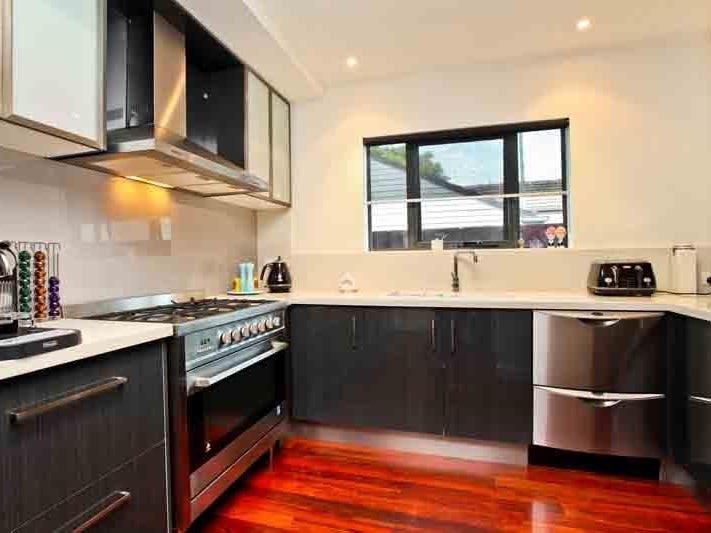 Gallery: 2/49 Madden Street