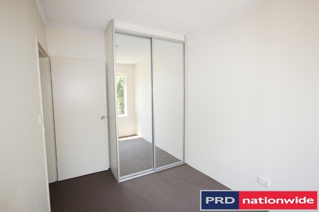 2/49 Oxford Street MORTDALE 8