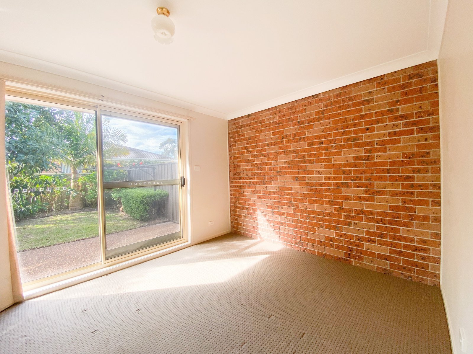 2/49 Shoreline Drive FINGAL BAY 4