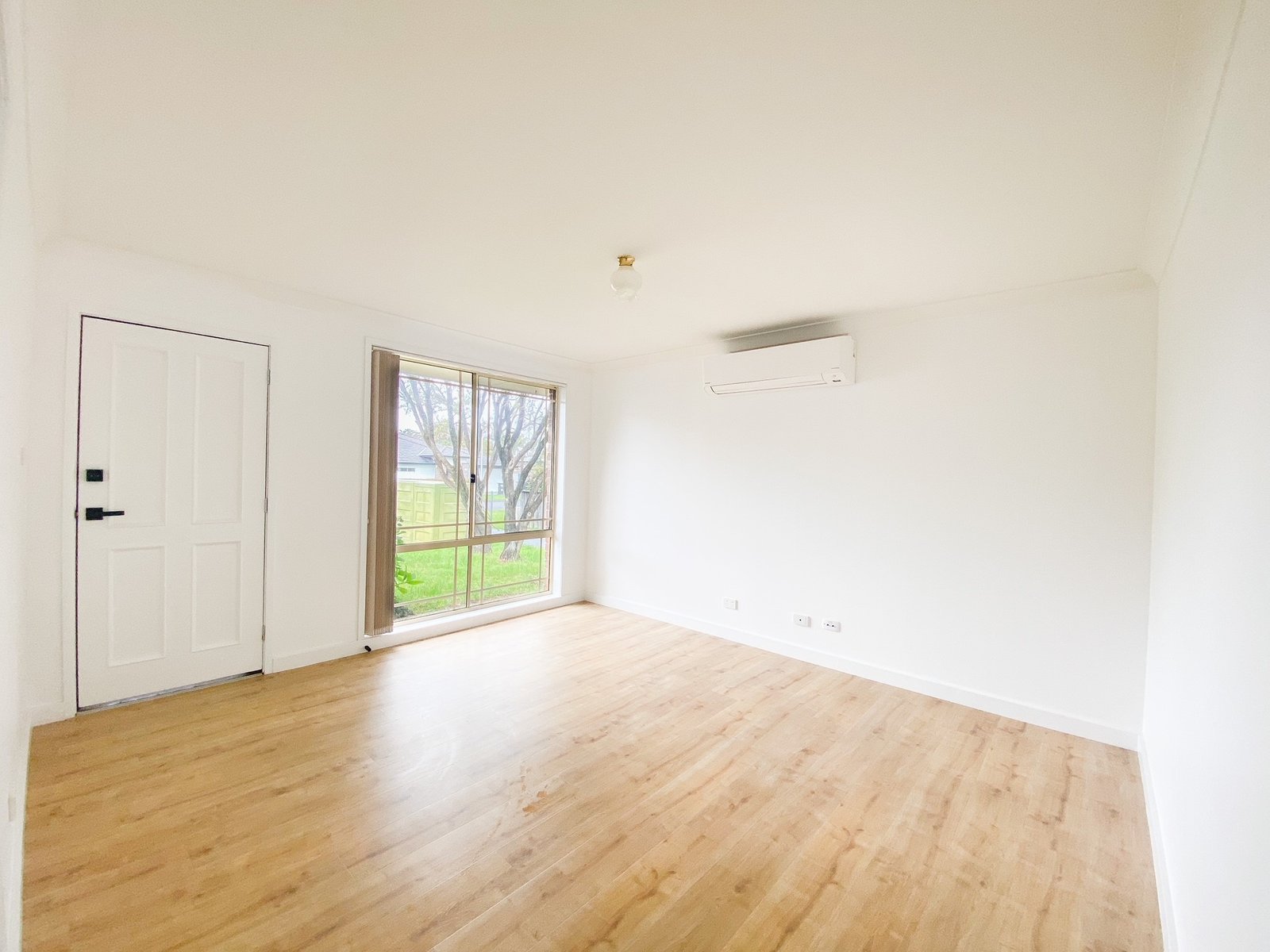 2/49 Shoreline Drive FINGAL BAY 1